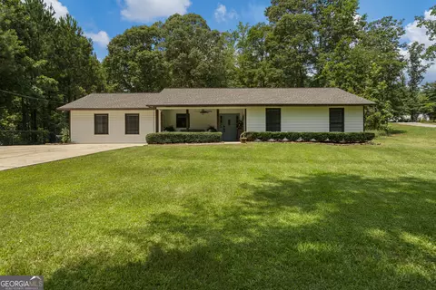 554 Waterview Dr, Lagrange, GA 30240