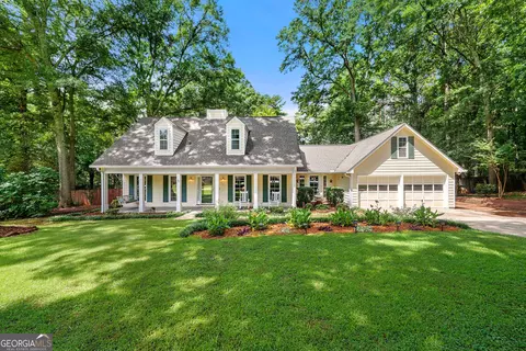 55 Foxcroft Ct, Newnan, GA 30265