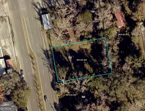 705 Bedell Ave, Woodbine, GA 31569