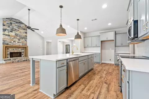 Kitchen - 969 Thrash Rd #LOT 4, Lagrange, GA 30241 photo 1 of 2