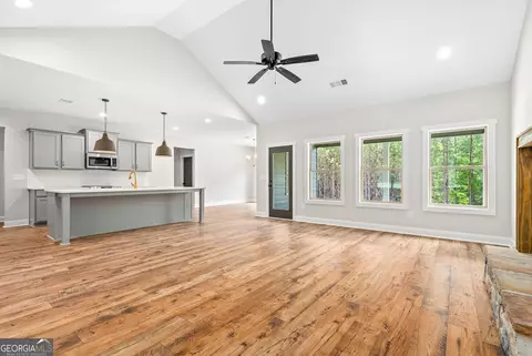 Living - 969 Thrash Rd #LOT 4, Lagrange, GA 30241 photo 1 of 2