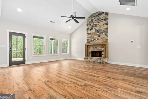 Living - 969 Thrash Rd #LOT 4, Lagrange, GA 30241 photo 2 of 2