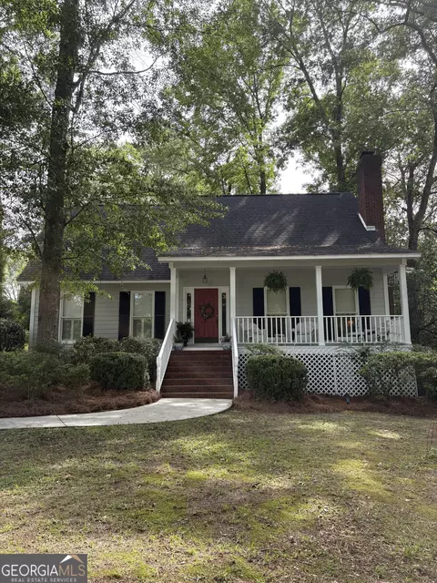 325 Regency Cir, Dublin, GA 31021
