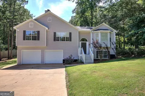 546 Preston Place Ct, Carrollton, GA 30117