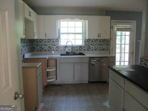 181 Thorpe Rd, Jackson, GA 30233 photo 4