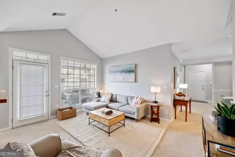 536 Sandringham Dr, Milton, GA 30004 photo 4
