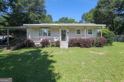 164 Peach Rd, Byron, GA 31008