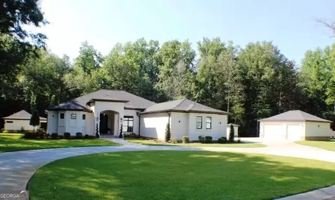 896 Bobby Jones Dr, Dublin, GA 31021