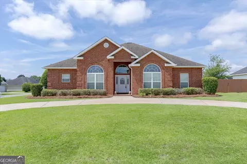 205 Stablegate Ln, Bonaire, GA 31005