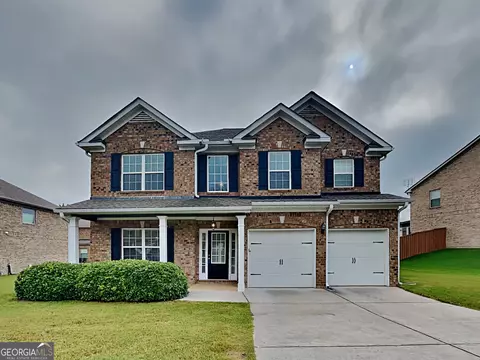 809 Golden Isles Dr, Loganville, GA 30052