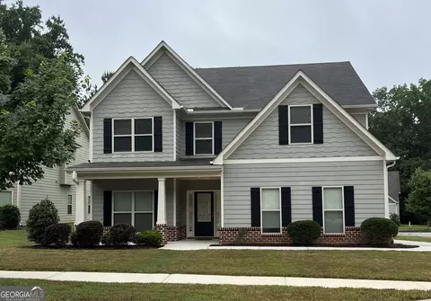 474 Cherry Creek Dr, Loganville, GA 30052