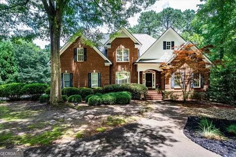 1200 Mallard Lake Dr, Bogart, GA 30622