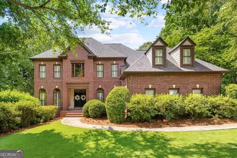 635 Vinings Estates Dr SE, Mableton, GA 30126