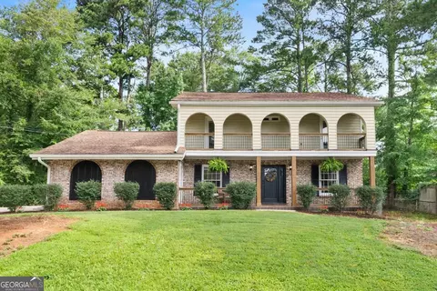 2546 Stonington Rd, Dunwoody, GA 30338