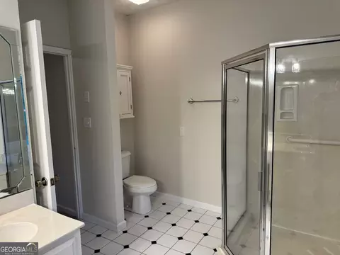 Bath - 50 Laralee Ln, Hampton, GA 30228 photo 3 of 5