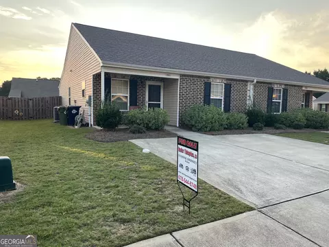 1551 Louise Anderson Dr, Griffin, GA 30224