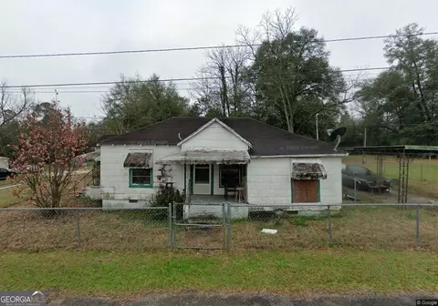 204 Jordan St, Oglethorpe, GA 31068