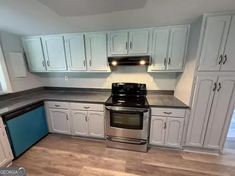 Kitchen - 42 Rustic Rd, Stockbridge, GA 30281 photo 2 of 2