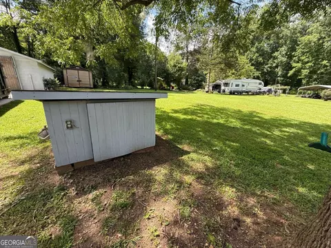 Exterior - 42 Rustic Rd, Stockbridge, GA 30281 photo 5 of 9