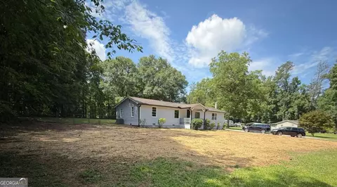 42 Rustic Rd, Stockbridge, GA 30281
