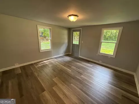 Living - 42 Rustic Rd, Stockbridge, GA 30281 photo 2 of 3