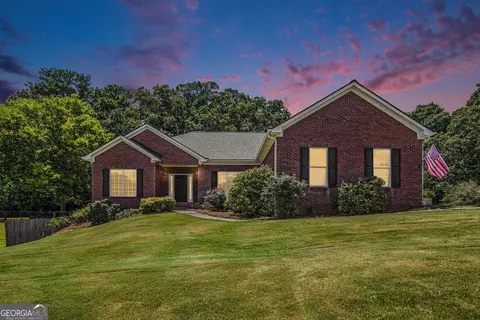 27 Shepherd Dr, Lithia Springs, GA 30122
