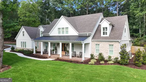 30 S Shore Dr, Newnan, GA 30263