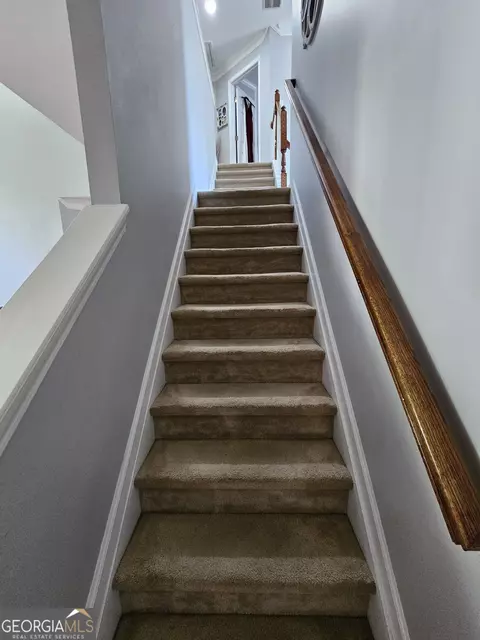 Entry Way - 357 Winthrop Ln, Mcdonough, GA 30253 photo 6 of 9