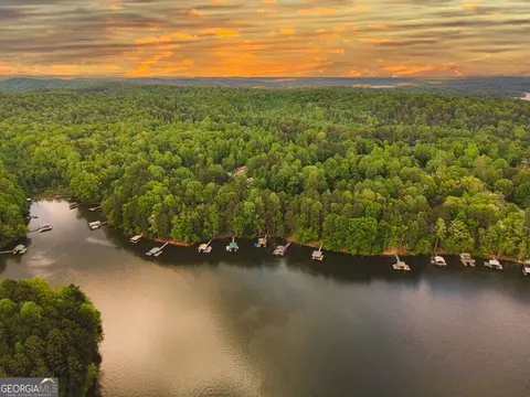 View/Area - 414 Lakeside Trl, Toccoa, GA 30577 photo 1 of 3