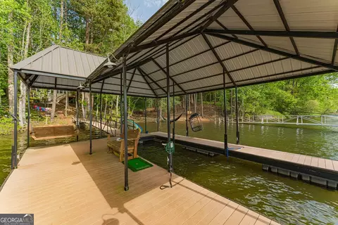 Exterior - 414 Lakeside Trl, Toccoa, GA 30577 photo 6 of 7