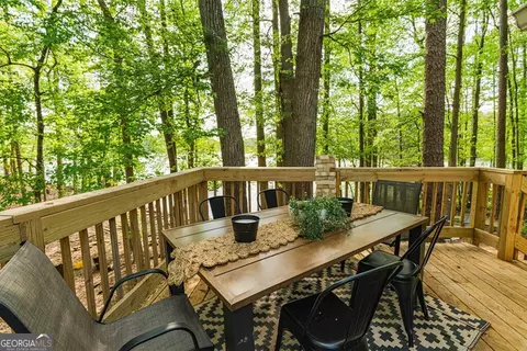 Exterior - 414 Lakeside Trl, Toccoa, GA 30577 photo 2 of 7