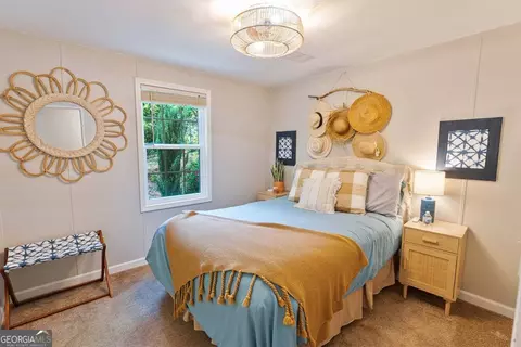 Bedroom - 414 Lakeside Trl, Toccoa, GA 30577 photo 2 of 3