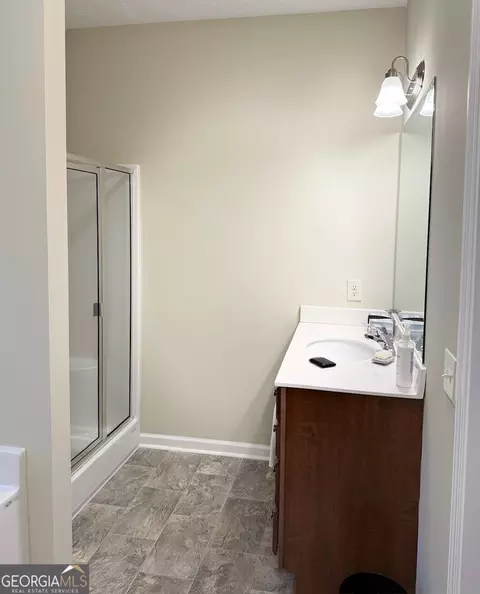 Bath - 263 Ramp Rd, Lagrange, GA 30240 photo 1 of 1