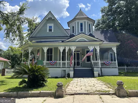 8776 N Marcus St, Wrightsville, GA 31096