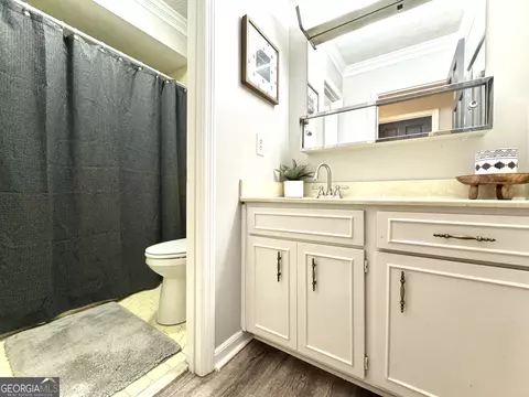 Bath - 805 Camellia Dr, Lagrange, GA 30240 photo 3 of 5