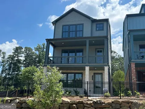 1995 Catnap Ct, Chamblee, GA 30341 photo 2