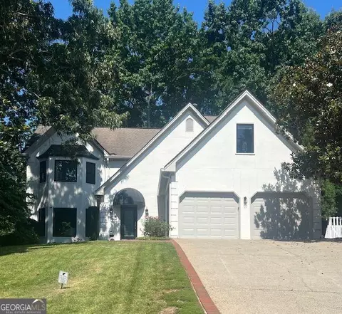 975 Manchester Pl, Atlanta, GA 30328