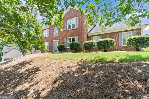 3660 Woodyhill Dr, Lithonia, GA 30038