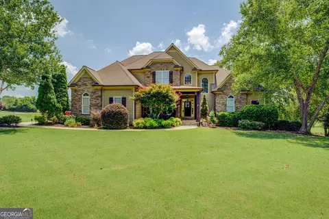 1040 Madison Lakes Pkwy, Madison, GA 30650