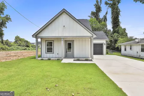 111 Ware St, Hogansville, GA 30230