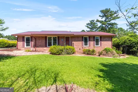 141 Stevens Dr NW, Milledgeville, GA 31061