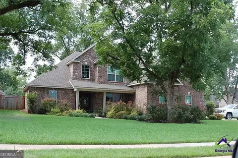 310 Grand Reserve Way, Kathleen, GA 31047