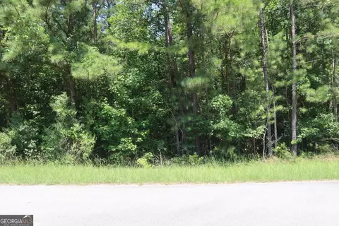121 Locust Ct, Milledgeville, GA 31061