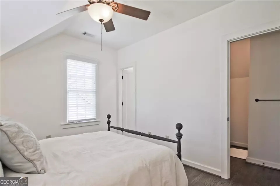 Bedroom - 109 Coneflower Ln, Toccoa, GA 30577 photo 5 of 7
