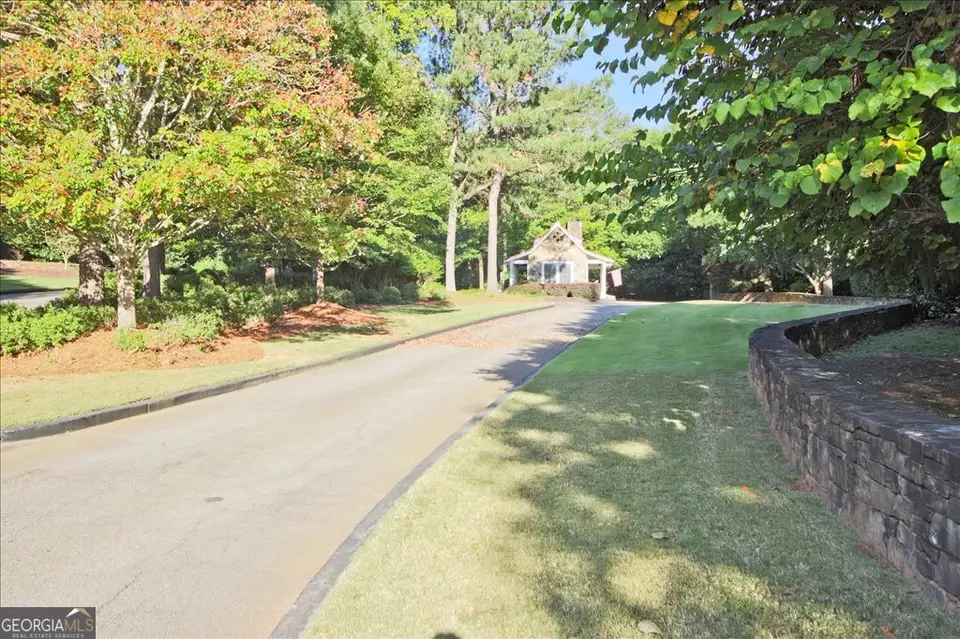 Exterior - 109 Coneflower Ln, Toccoa, GA 30577 photo 7 of 12