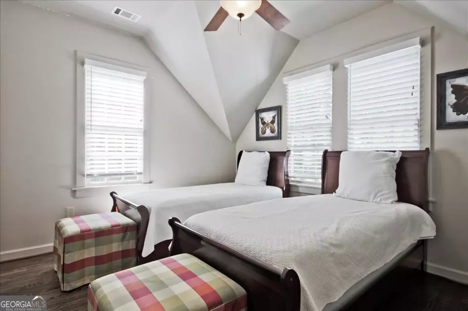 Bedroom - 109 Coneflower Ln, Toccoa, GA 30577 photo 6 of 7