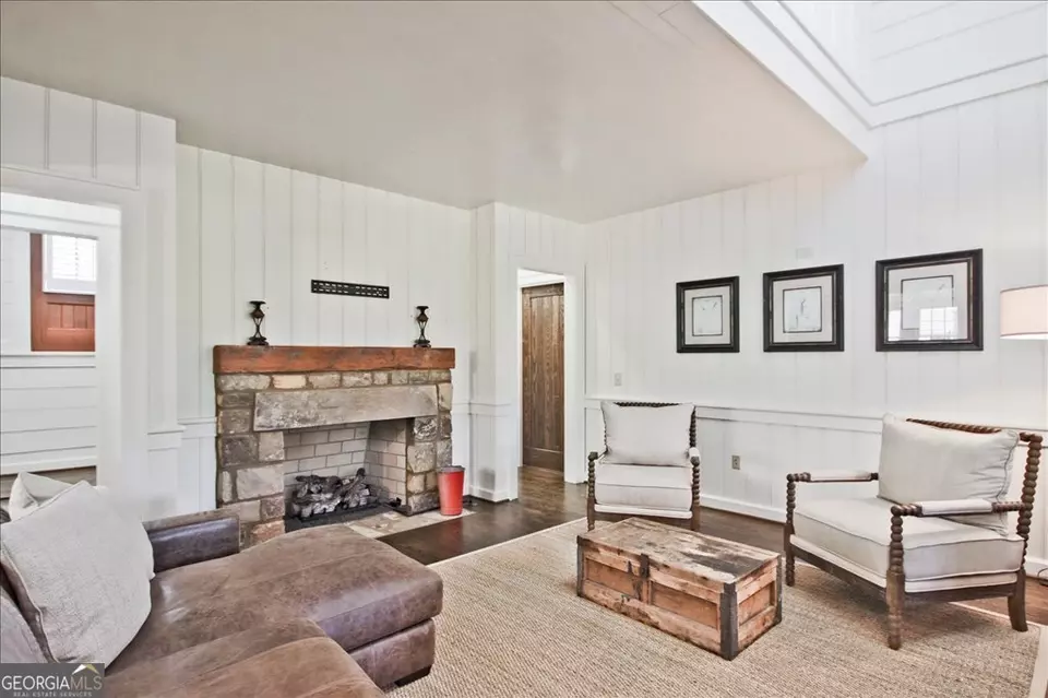 Living - 109 Coneflower Ln, Toccoa, GA 30577 photo 3 of 3