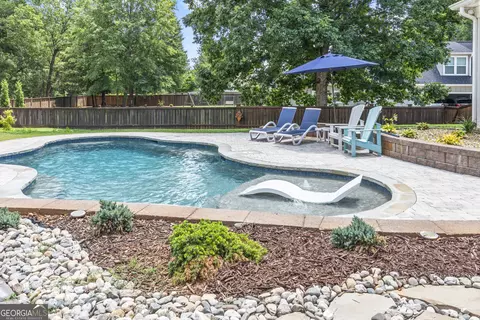 Exterior - 218 Willow Ridge Ln, Jackson, GA 30233 photo 8 of 15