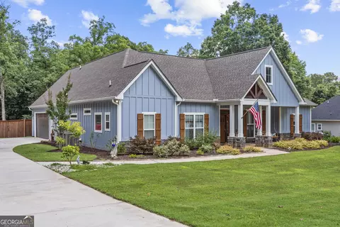 Exterior - 218 Willow Ridge Ln, Jackson, GA 30233 photo 11 of 15