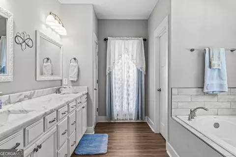 Bath - 218 Willow Ridge Ln, Jackson, GA 30233 photo 1 of 6